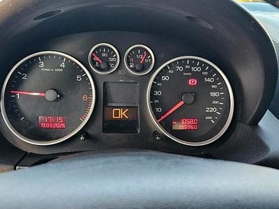 Gebraucht Audi A2 74 PS (54 kW) 2002 Rot Kleinwagen