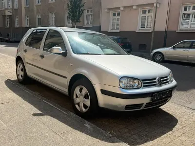 Gebraucht VW Golf IV 105 PS (77 kW) 2002 Silber Kleinwagen
