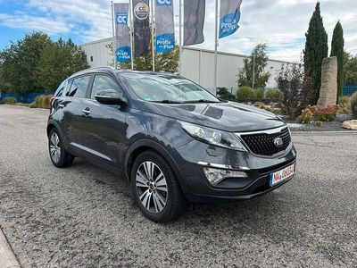 Grau Gebraucht 2015 Kia Sportage Spirit SUV | 10.750 € (Guter Preis)