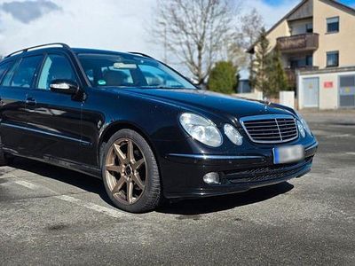 Gebraucht Mercedes E320 Avantgarde 224 PS (164 kW) 2005 Schwarz Kombi