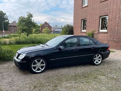 Mercedes C230