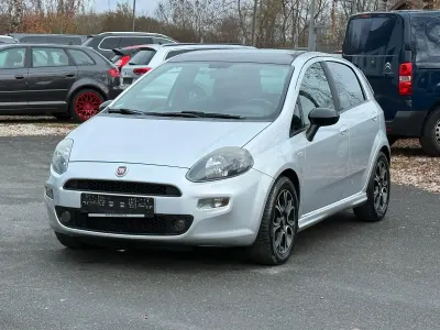 Gebraucht Fiat Grande Punto Dynamic 105 PS (77 kW) 2013 Grau Kleinwagen