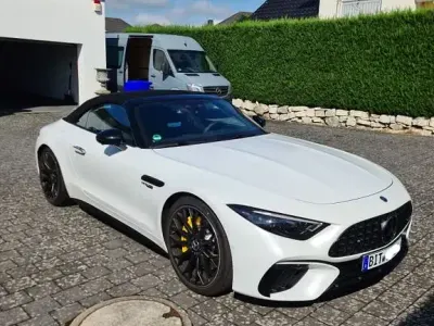 Gebraucht Mercedes SL63 AMG AMG 585 PS (430 kW) 2022 Weiß Cabrio