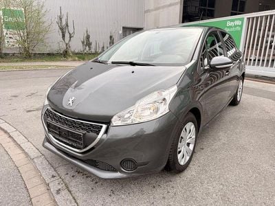 Gebraucht Peugeot 208 Active 82 PS (60 kW) 2015 Gris shark Kleinwagen