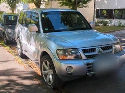 Gebraucht Mitsubishi Pajero 160 PS (117 kW) 2007 Silber SUV