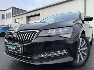 Gebraucht Skoda Superb Style 150 PS (110 kW) 2022 Schwarzmagic Kombi