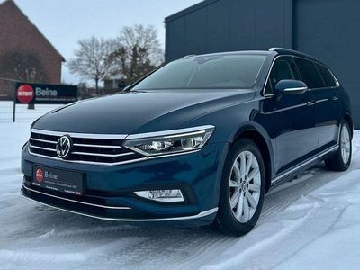 Blau Gebraucht 2020 VW Passat Elegance Kombi | 23.850 € (Etwas zu teuer)