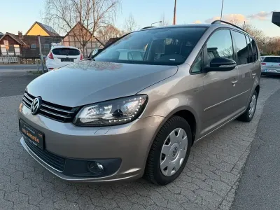 Gebraucht VW Touran Match 140 PS (102 kW) 2013 Beige Van / Kleinbus