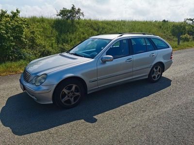 Mercedes C200