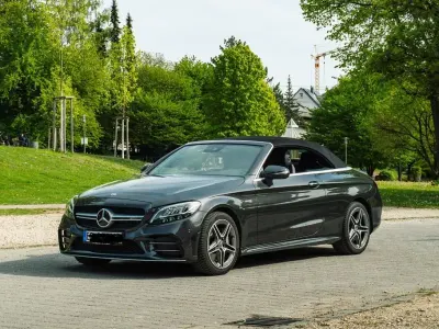 Gebraucht Mercedes C43 AMG AMG 390 PS (286 kW) 2020 Schwarz Cabrio