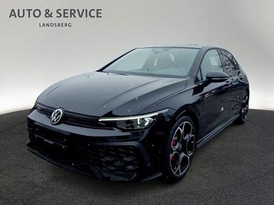 Schwarz (grenadillschwarz metallic) Neu 2025 VW Golf VIII GTI Limousine | 42.560 € (Superpreis)