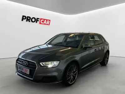 Gebraucht Audi A3 Sport 116 PS (85 kW) 2018 Grau Limousine