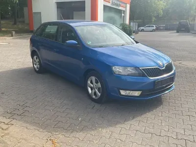 Gebraucht Skoda Rapid Ambition 90 PS (66 kW) 2014 Blau Kleinwagen