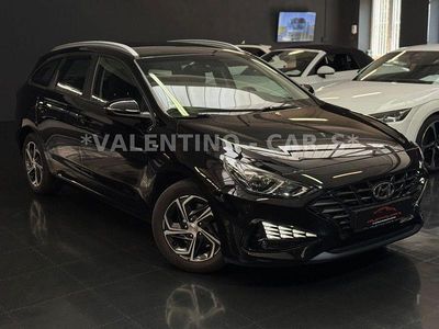 Gebraucht Hyundai i30 Trend 120 PS (88 kW) 2021 Schwarz Kombi