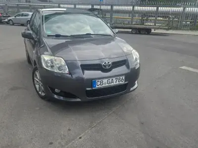 Używany Toyota Auris 101 KM (74 kW) 2009 Szary Hatchback