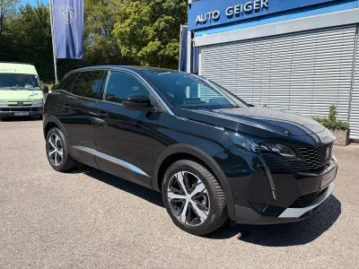 Gebraucht Peugeot 3008 Allure 131 PS (96 kW) 2023 Schwarz SUV