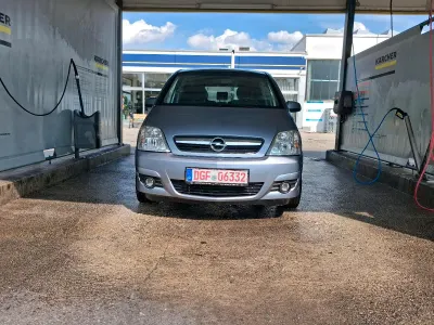 Gebraucht Opel Meriva 105 PS (77 kW) 2008 Silber Van / Kleinbus