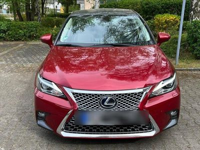 Lexus CT200h