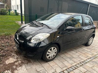 Usata Toyota Yaris 70 CV (51 kW) 2009 Nero Utilitaria
