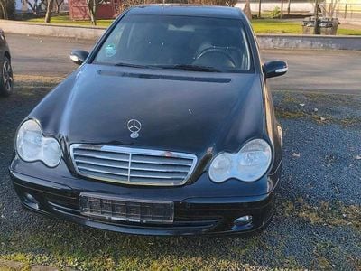 Gebraucht Mercedes C180 143 PS (105 kW) 2007 Schwarz Limousine