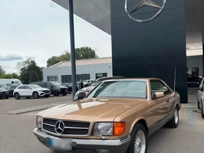 Gebraucht Mercedes 500 231 PS (169 kW) 1983 Gold Coupé