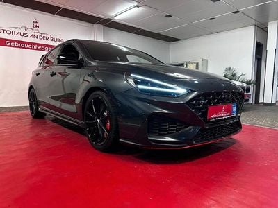 Dark knight / mic Gebraucht 2021 Hyundai i30 N Performance Limousine | 26.900 € (Fairer Preis)