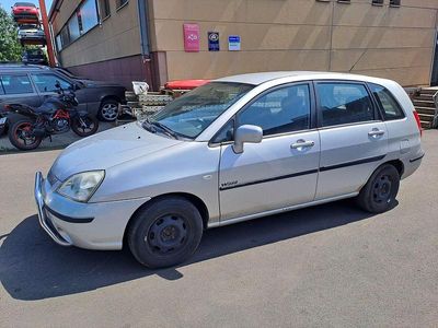 Suzuki Liana