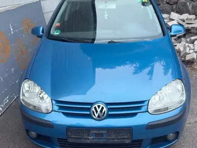 Gebraucht VW Golf V 75 PS (55 kW) 2005 Blau Kleinwagen