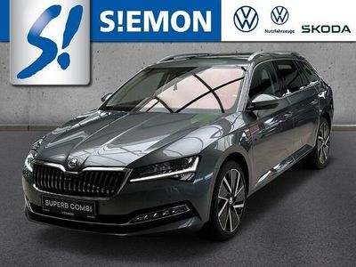 Gebraucht Skoda Superb Style 150 PS (110 kW) 2024 Grau Kombi
