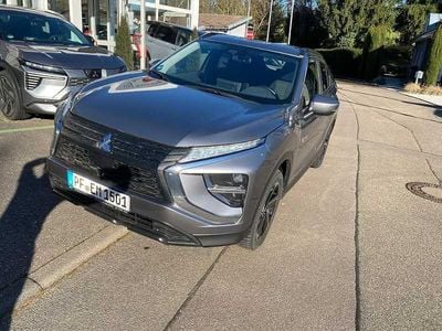 Gebraucht Mitsubishi Eclipse Cross Basis 188 PS (138 kW) 2022 Grau SUV