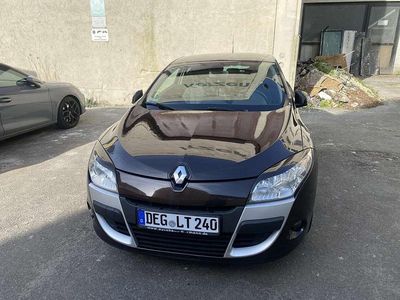 Gebraucht Renault Mégane III 106 PS (77 kW) 2012