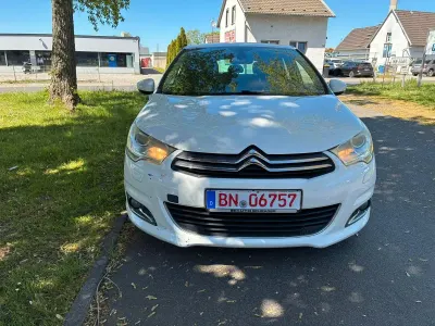 Używany Citroën C4 Exclusive 114 KM (83 kW) 2013 Sedan/Limuzyna