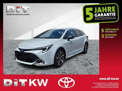 Neu Toyota Corolla 178 PS (130 kW) 2026 Platinum white pearl mc. Kombi