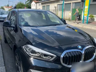 Gebraucht BMW 118 Advantage 136 PS (100 kW) 2021 Schwarz Limousine