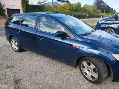 Gebraucht Ford Mondeo 140 PS (102 kW) 2008 Blau Kombi