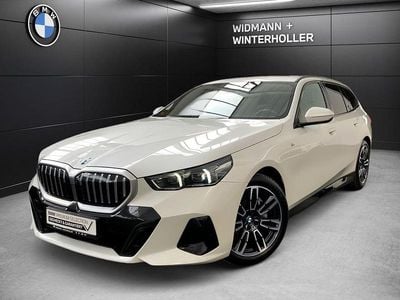 Weiß Gebraucht 2025 BMW 540 Comfort Edition Kombi | 62.880 € (Guter Preis)