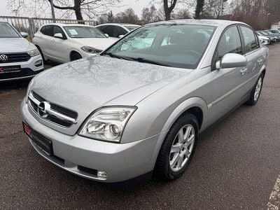 Gebraucht Opel Vectra Elegance 122 PS (89 kW) 2004 Starsilber iii m2 Limousine