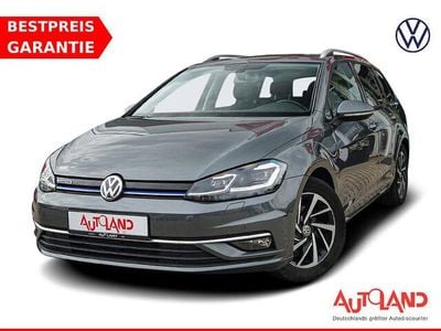 Indiumgrau metallic (metallic) Gebraucht 2018 VW Golf VII Kombi | 19.100 € (Fairer Preis)