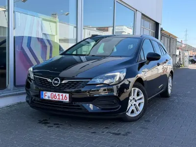 Gebraucht Opel Astra Edition 145 PS (106 kW) 2022 Schwarz Kleinwagen