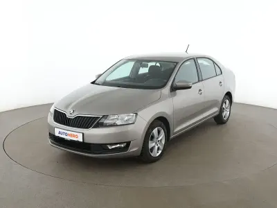 Gebraucht Skoda Rapid Ambition 125 PS (91 kW) 2018 Grau Kleinwagen
