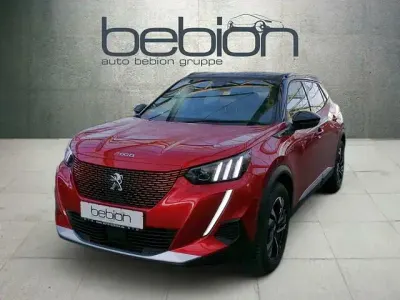 Gebraucht Peugeot e-2008 GT 100 kW (136 PS) 2022 Lackierung elixier rot/typ ver SUV