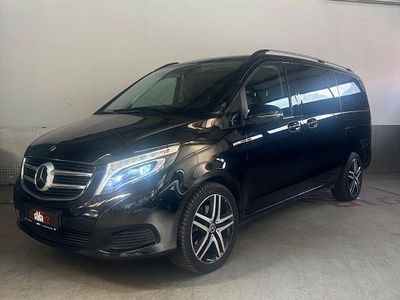 Schwarz Gebraucht 2018 Mercedes V250 Edition Van / Kleinbus | 37.000 € (Fairer Preis)