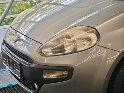 Gebraucht Fiat Punto Evo 75 PS (55 kW) 2010 Grau Kleinwagen