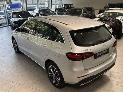 Mercedes B250e