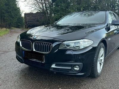 Second-hand BMW 525 Luxury Line 218 CP (160 kW) 2015 Negru Break