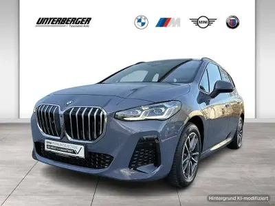 Gebraucht BMW 225 Active Tourer M Sport 245 PS (180 kW) 2025 Grau Van / Kleinbus