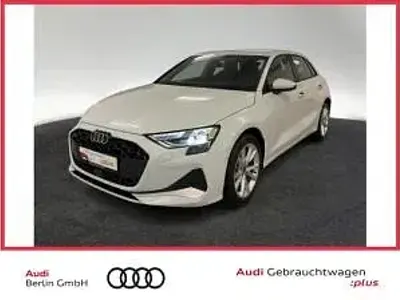 Gebraucht Audi A3 150 PS (110 kW) 2025 Weiß (gletscherweiß metallic) Limousine