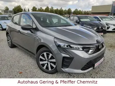 Gebraucht Mitsubishi Colt Basis 67 PS (49 kW) 2025 Schwarz Limousine