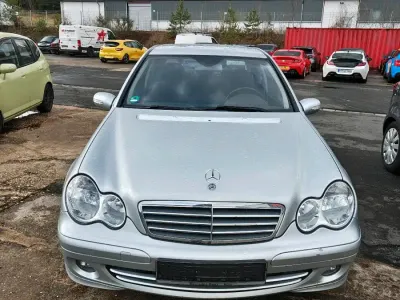 Gebraucht Mercedes C180 145 PS (106 kW) 2006 Silber Limousine