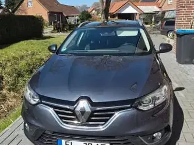 Gebraucht Renault Mégane Bose Edition 132 PS (97 kW) 2016 Blau Limousine